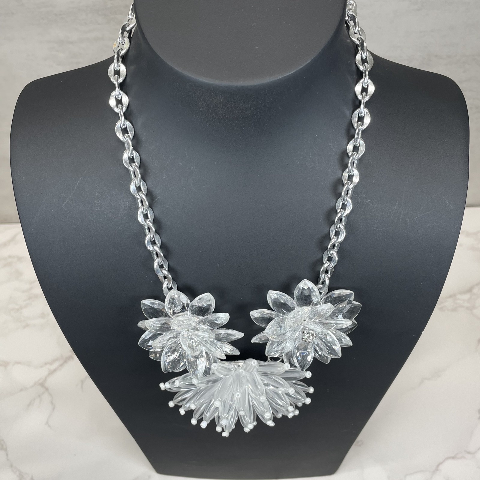 Chunky Clear Acrylic Flower Cluster Statement Bib Necklace Silver Tone Chain