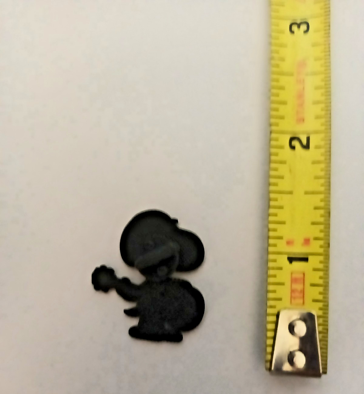 SNOOPY-PIN-2 OR MORE PINS SHIPPING IS $5.49-SPEND $20 SHIPPING IS FREE