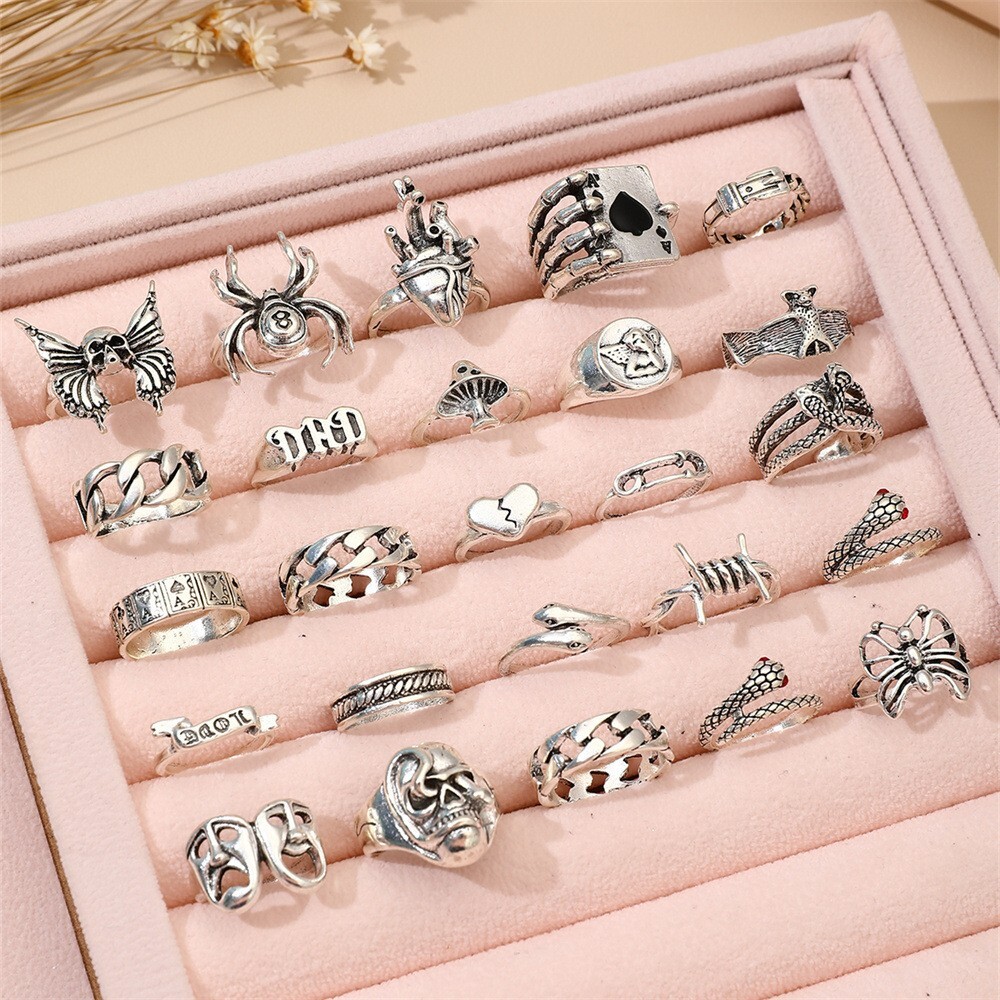 Wholesale 50 Antique Silver Mixed Vintage Rings Bulk Metal Gothic Jewelry Lots