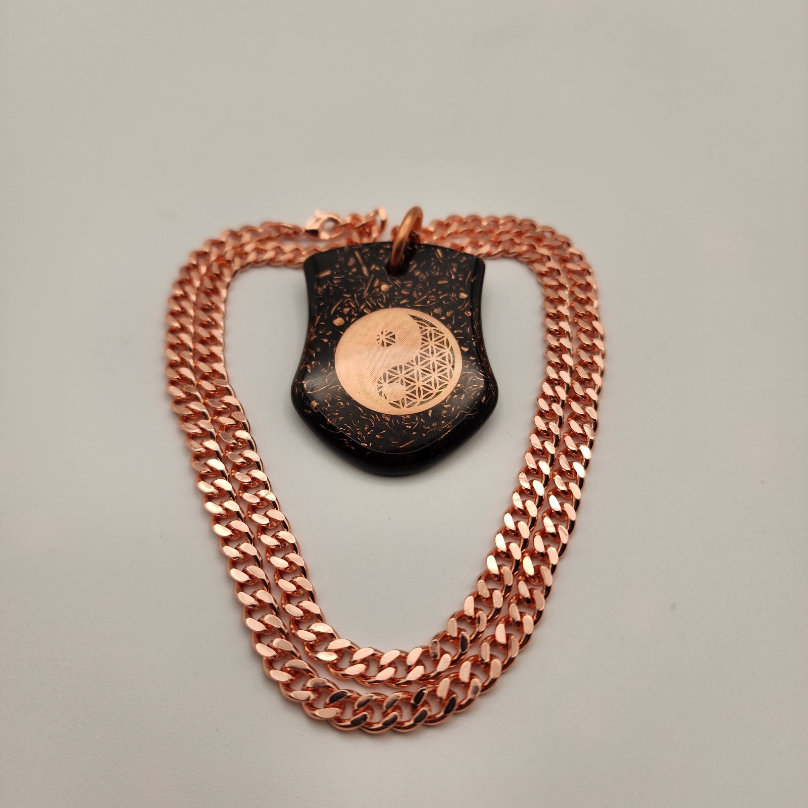 Orgonite Shield Pendant Yin Yang Copper Shungite Quartz 20″ Copper Chain