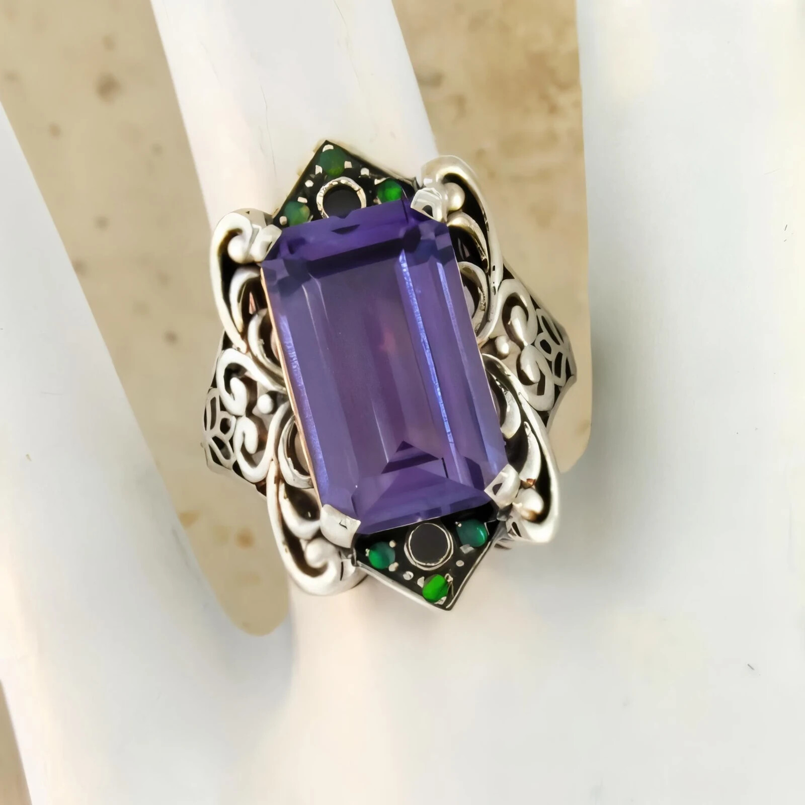 ANTIQUE STYLE 925 STERLING SILVER COLOR CHANGING SIMULATED ALEXANDRITE RING #501