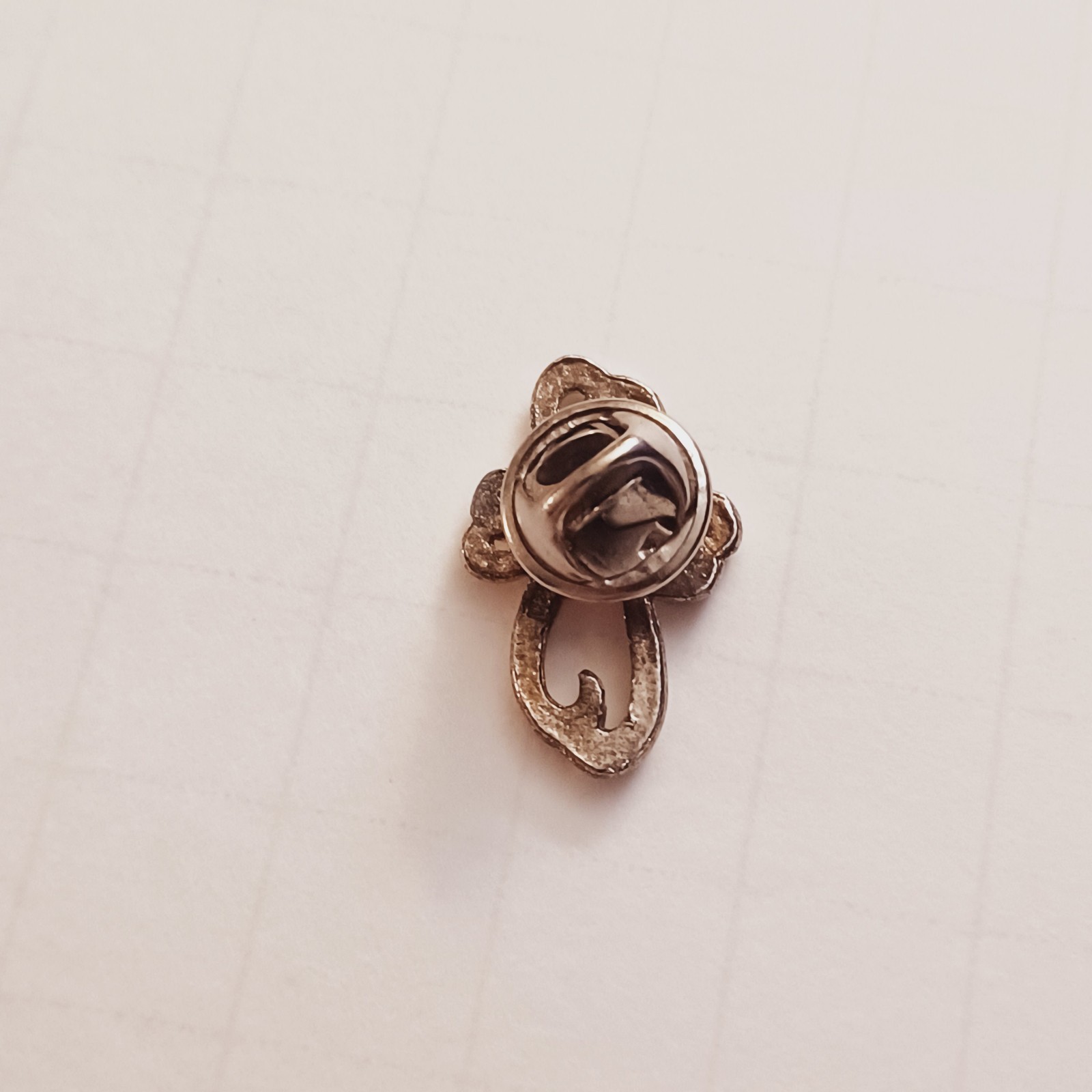 Open Heart Cross Tac Label Pin