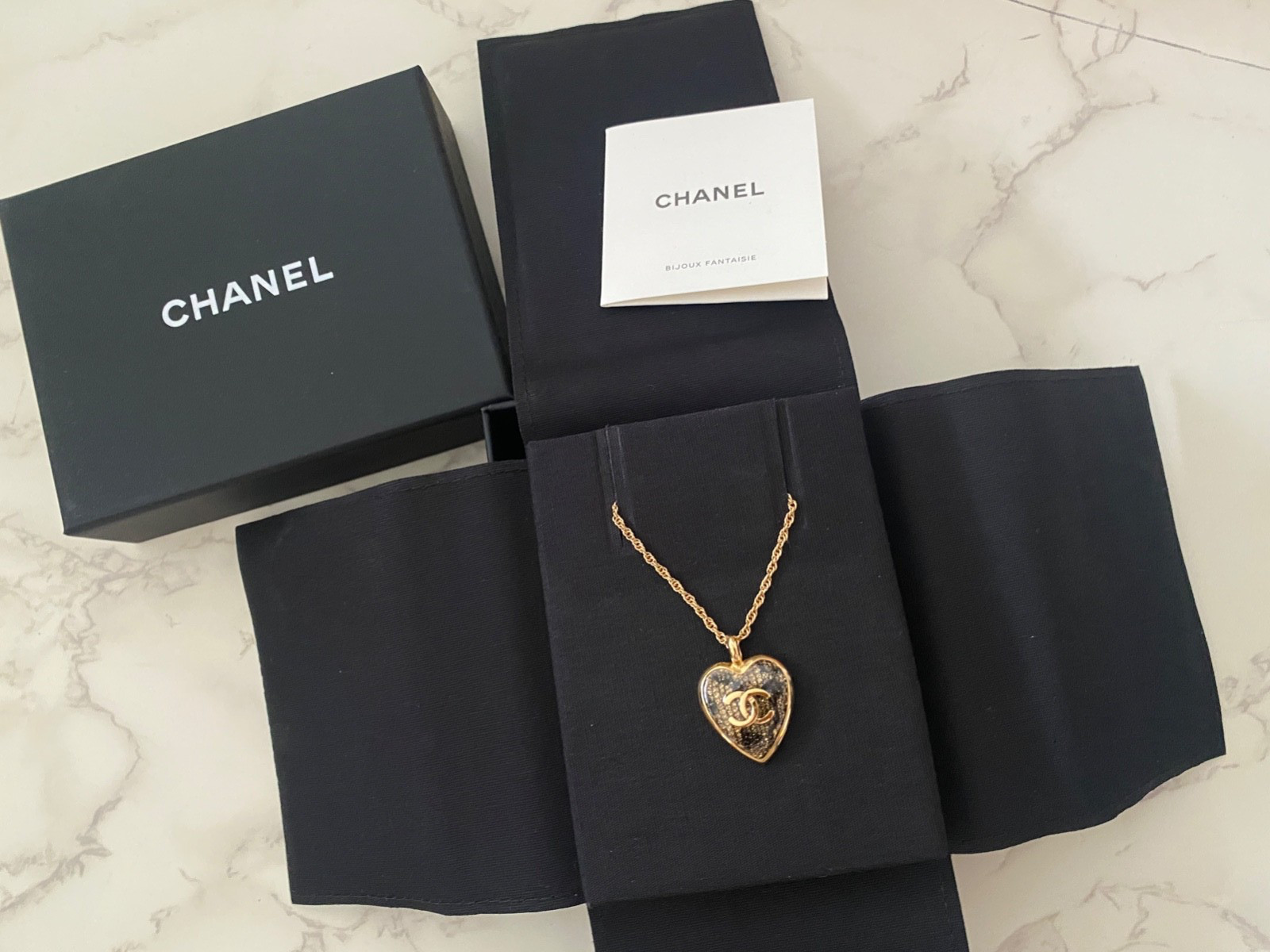 New Authentic Chanel 24K Heart Pendant Necklace Fashion Accessory Jewellery