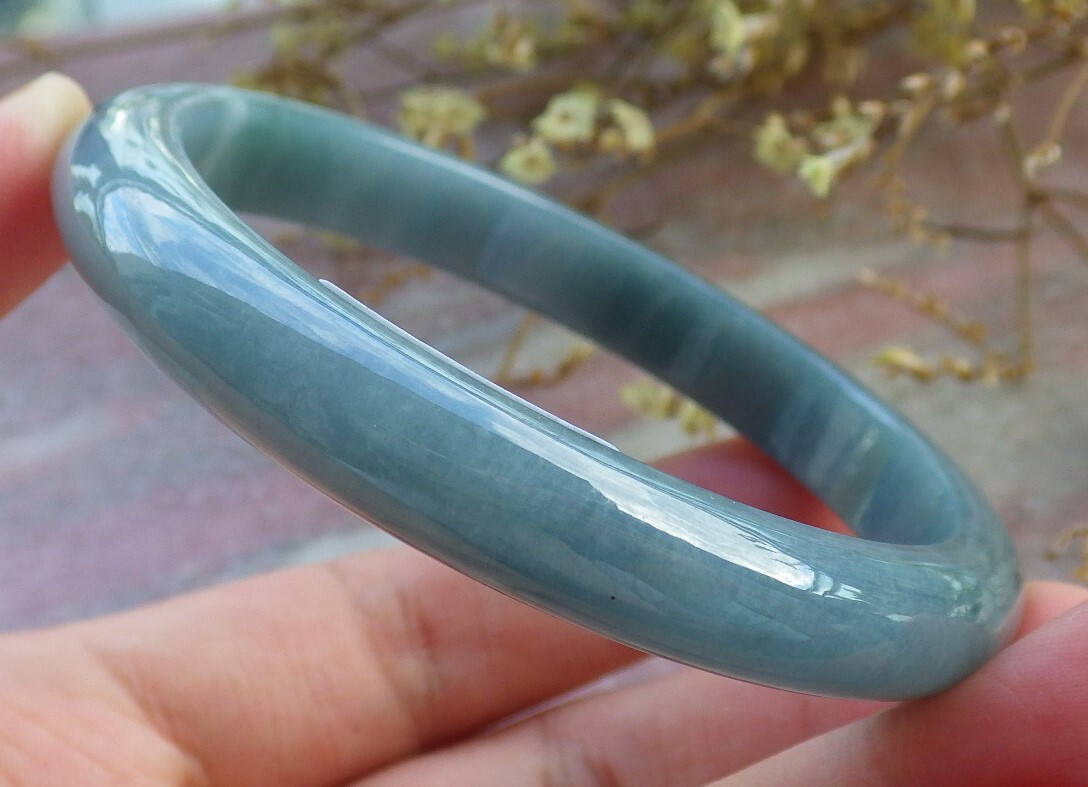 Video Certified Green 100% Natural A JADE Jadeite Bangle Bracelet 56mm 手镯 617069