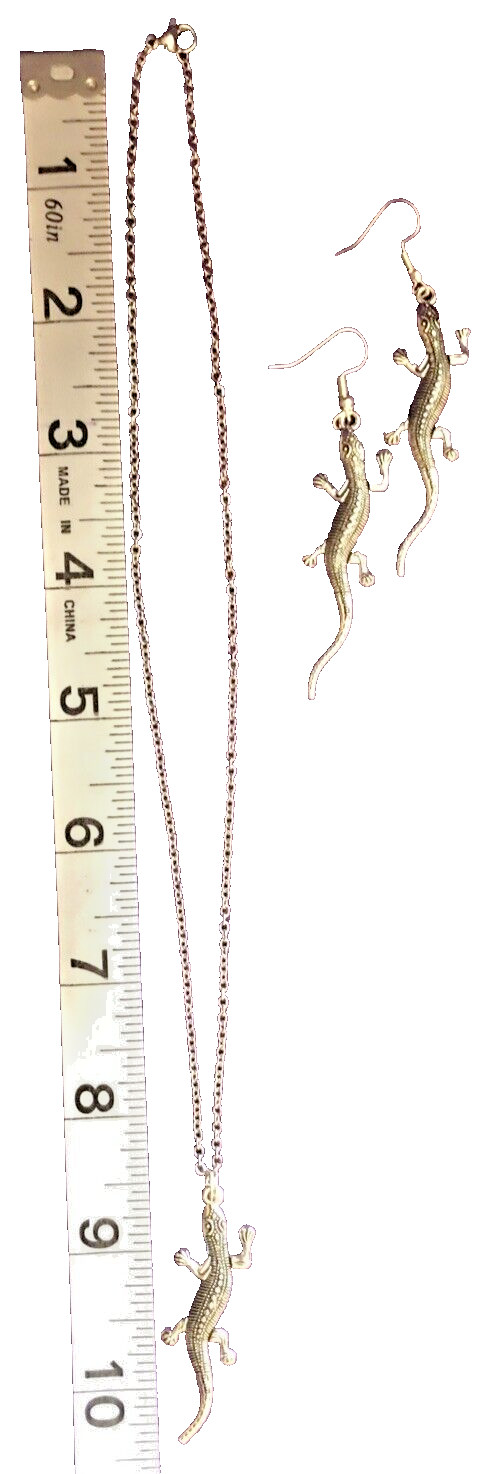 2″ long GECKO LIZARD SALAMANDER charm pendant 17” Necklace And Earrings