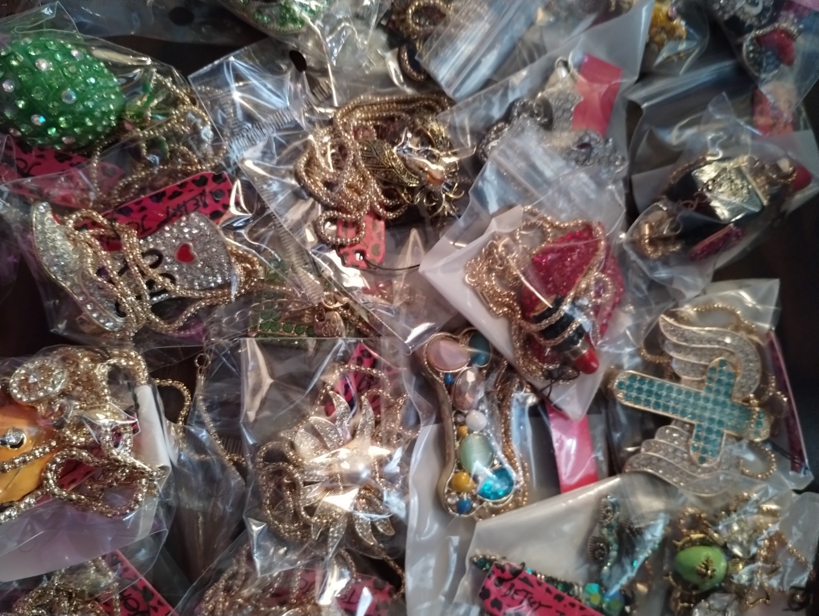 BETSEY JOHNSON Rhinestone novelty pendant necklaces/ Pins Wholesale lot Of 25