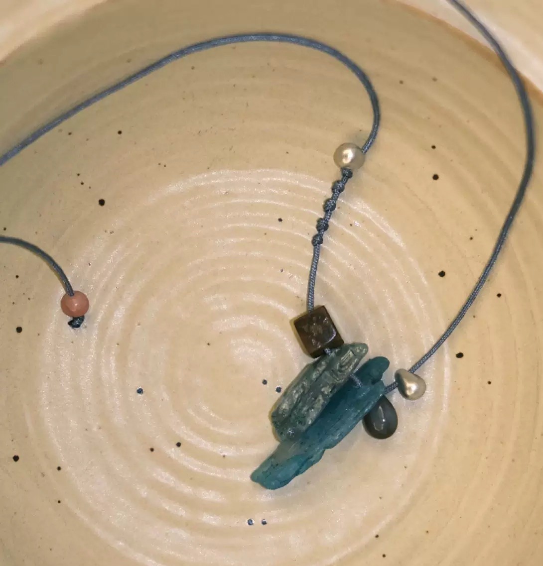 Boho Adjustable Cord Necklace Irregular Natural Stone Slice Pendant Gift Women