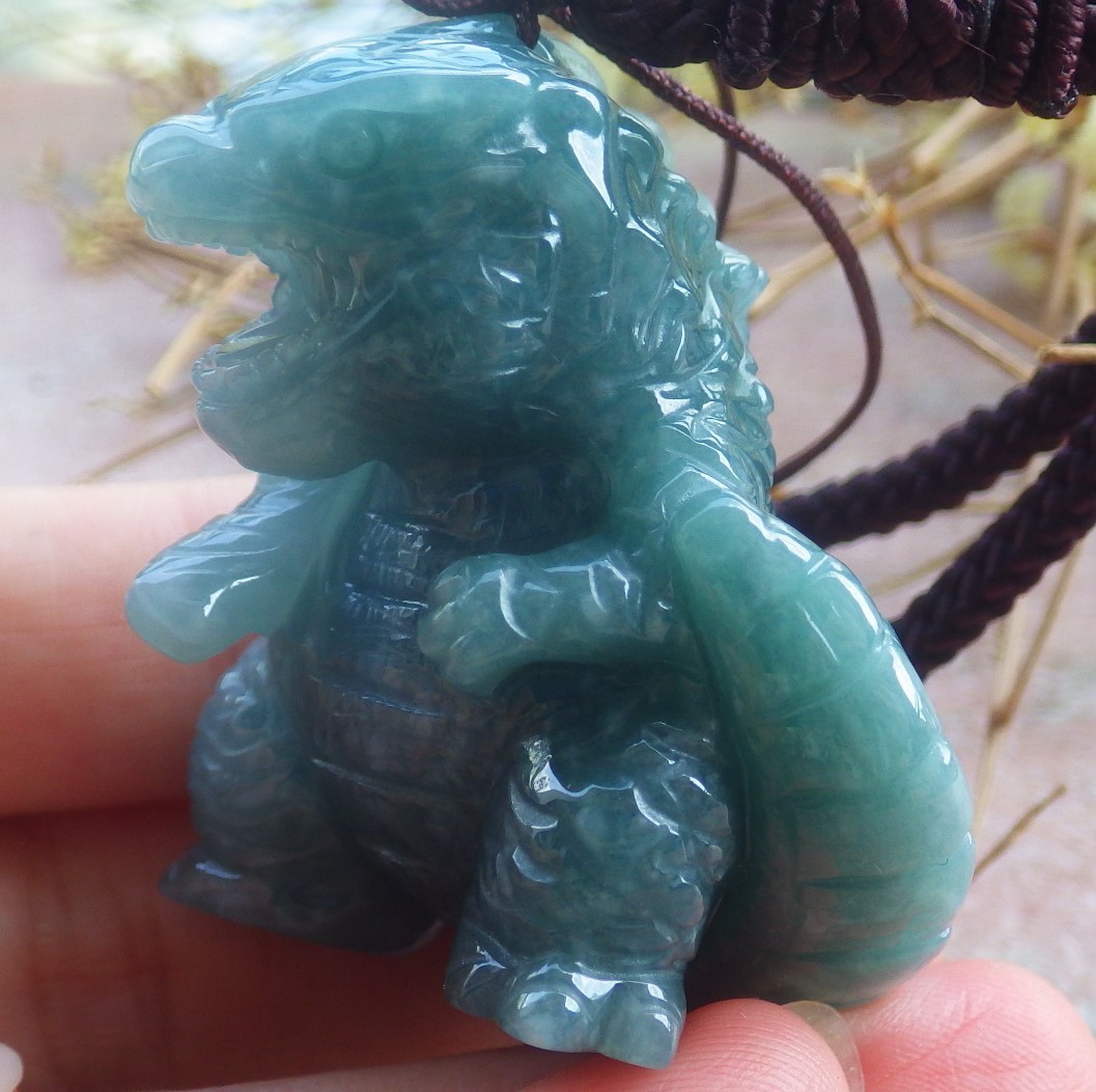 Certified Green 100% Natural A Jade jadeite Pendant Godzilla Cartoon 哥斯拉 736408