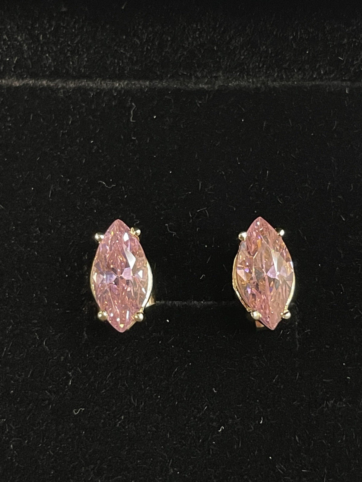 14k yellow gold Pink marquise stone