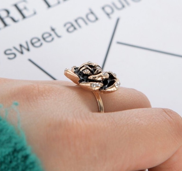 New Fashion Black Rose Crystal Rhinestone Adjustable Opening Ring Women Jewelry