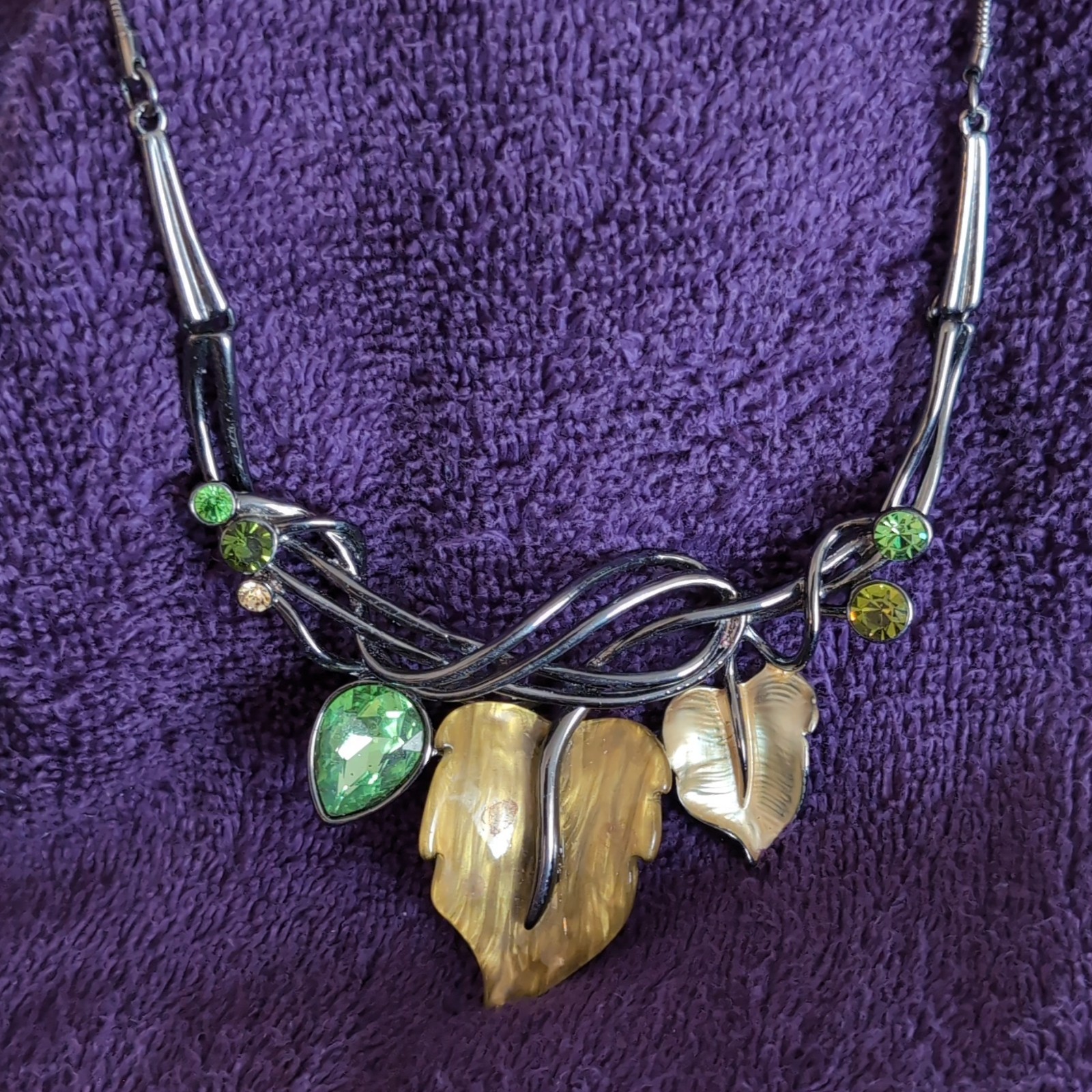 Silver Tone Metal Cable Chain Necklace w/ Leaf Charm Pendant, Green Crystals
