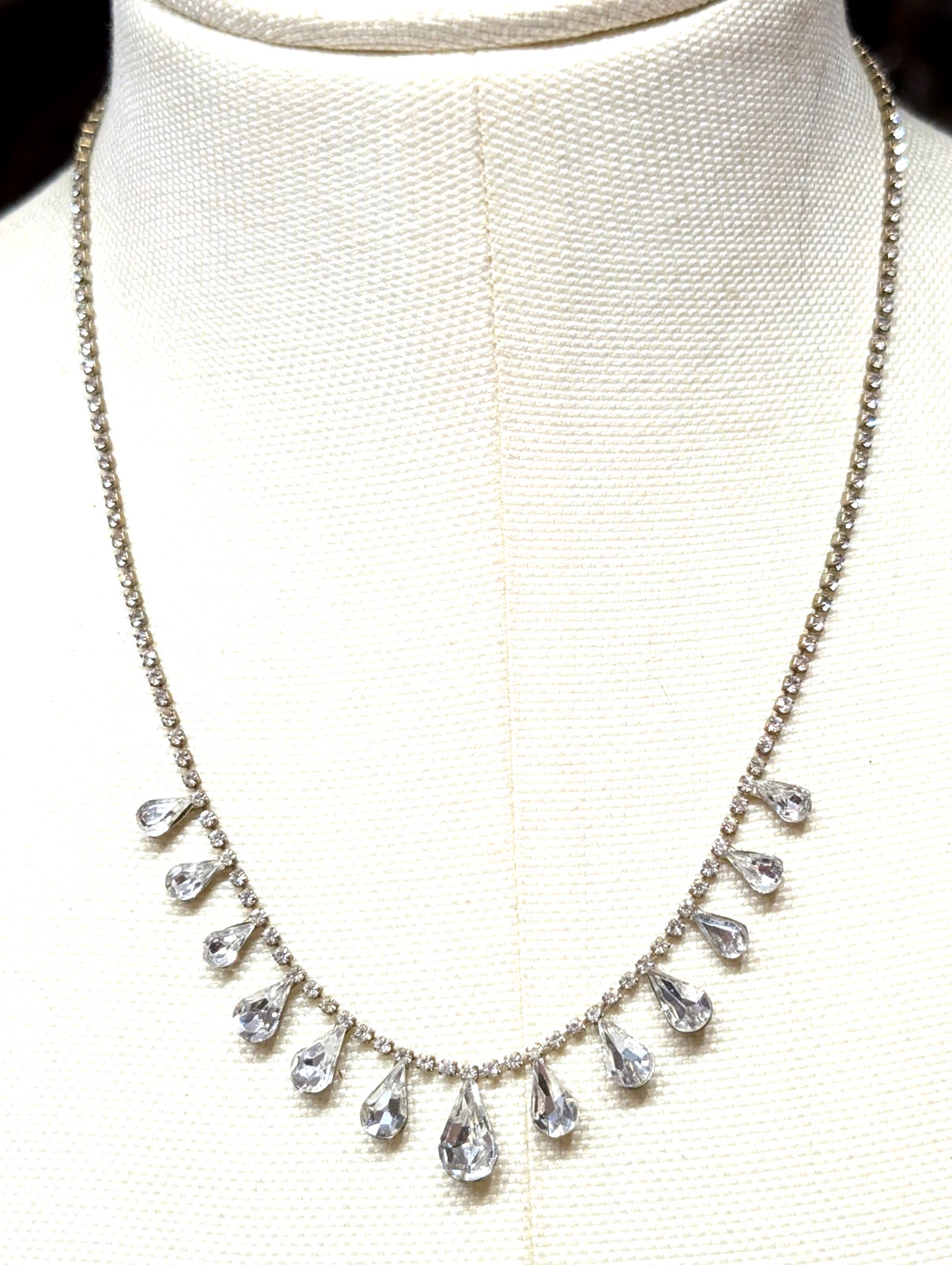 Full Multiple Rhinestone Tear Drops Silver Tone Necklace