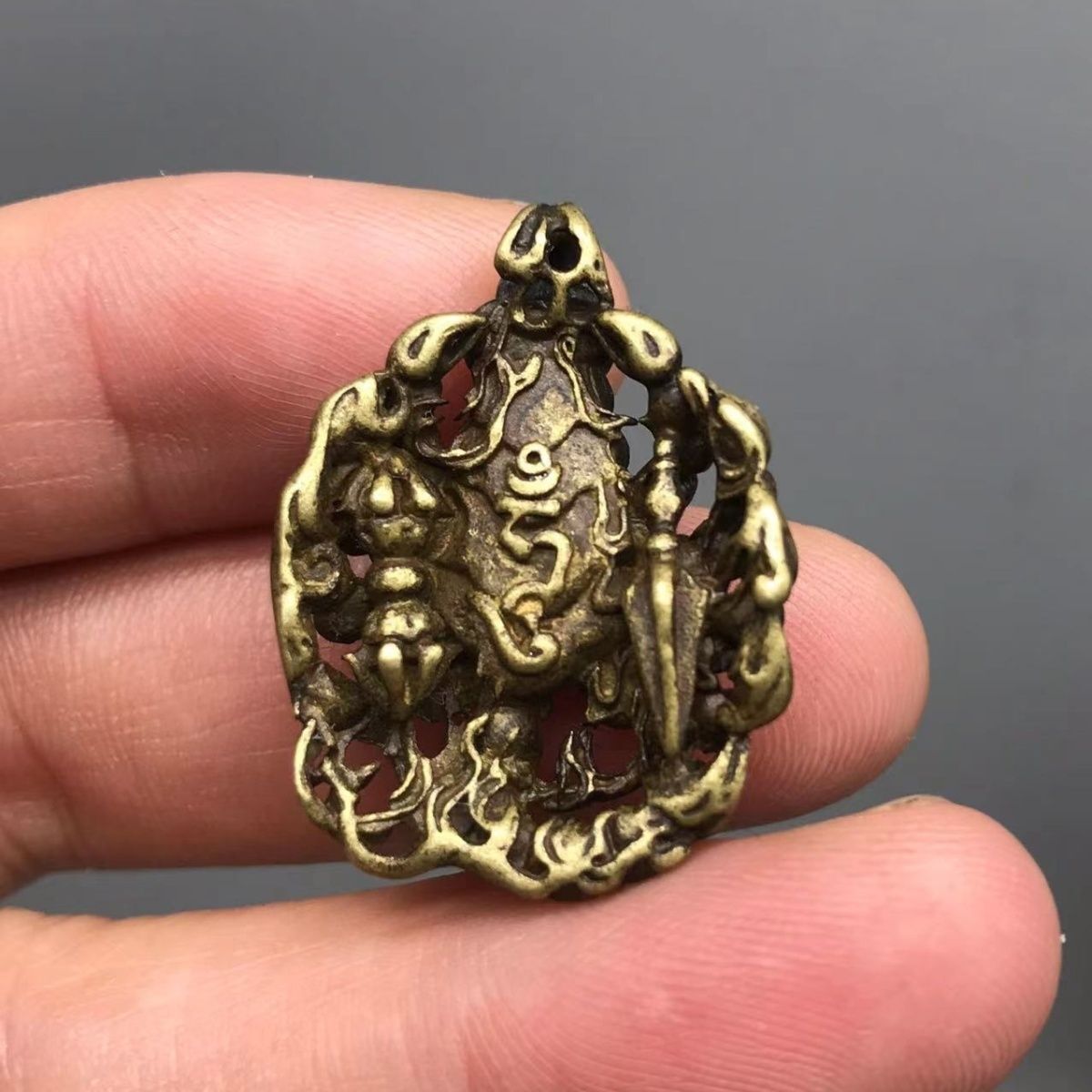 Brass Lotus Master Flame Nine-headed Iron Scorpion Tibetan Jewelry Hand-hammered