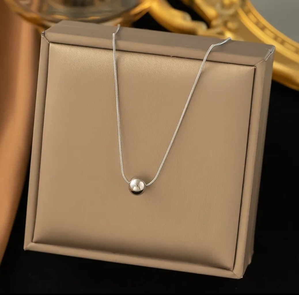 Silver Tone Ball Charm Pendant Necklace, Metal Snake Chain, No Stone
