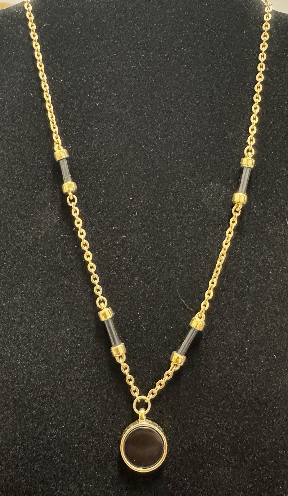 Signed Nine West Black Gold‑Tone Pendant Necklace 18” 2000s–2010s Modern Chic