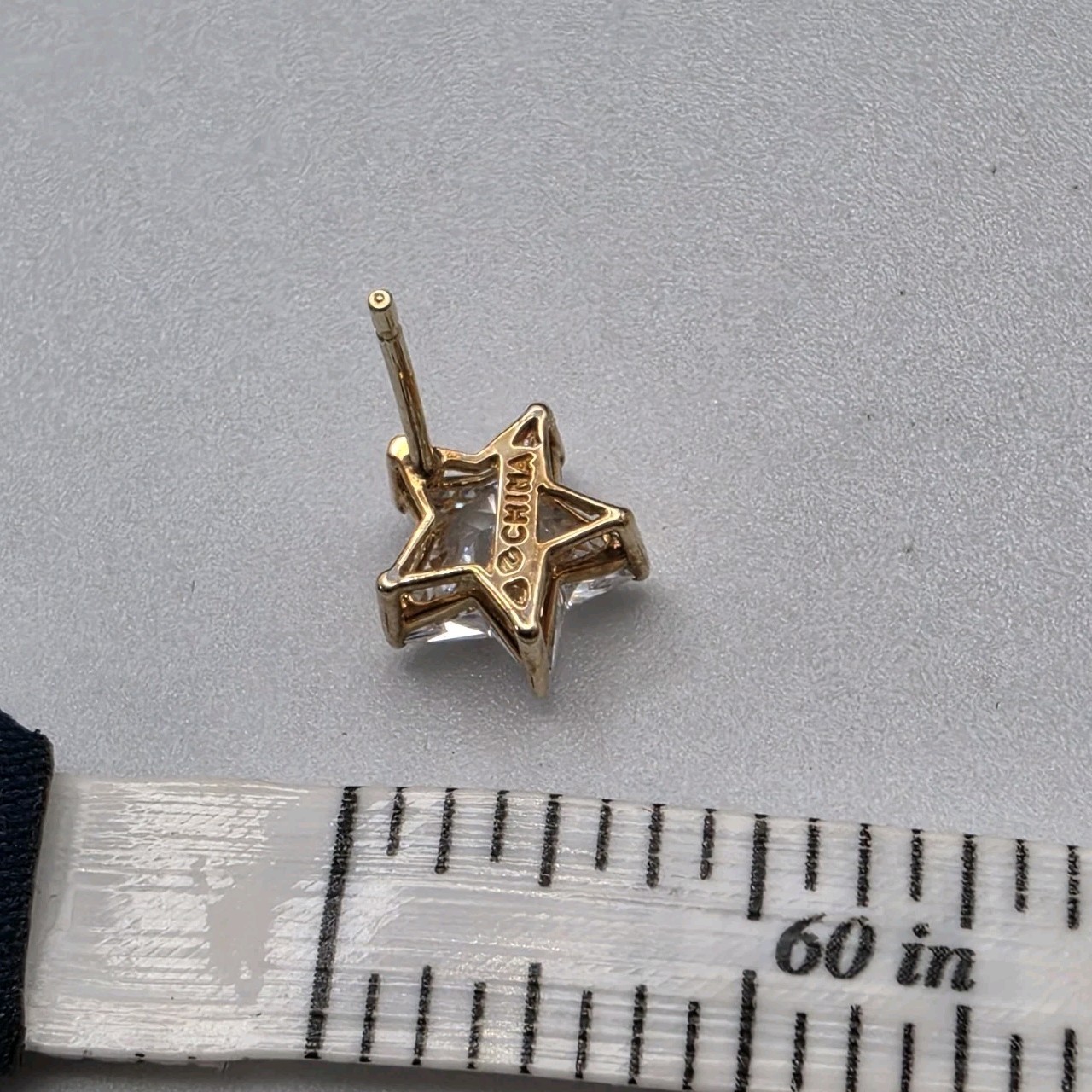 Star Shaped Cubic Zirconia Stud Earrings Diamonique DQ 14Kt Yellow Gold 1.74g