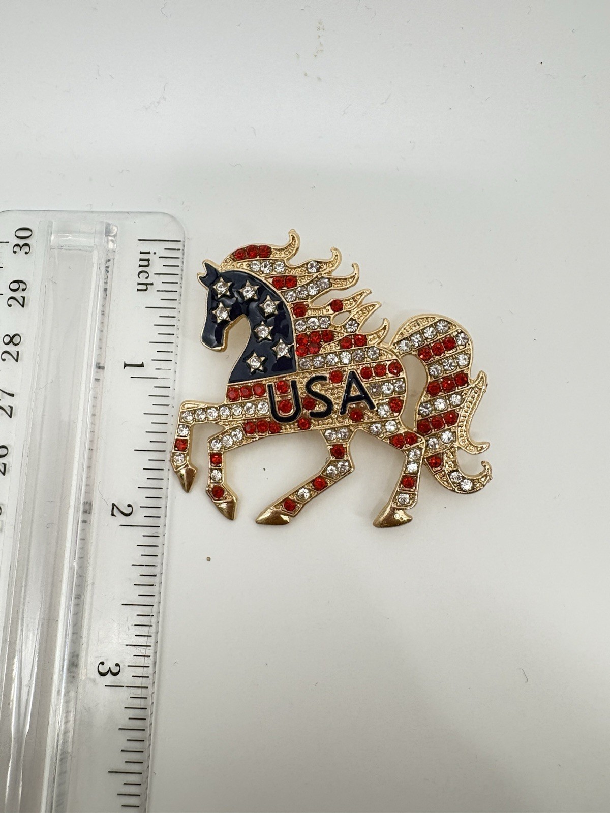 Patriotic Horse Brooch USA American Flag Gold Tone Rhinestone Pin Red White Blue