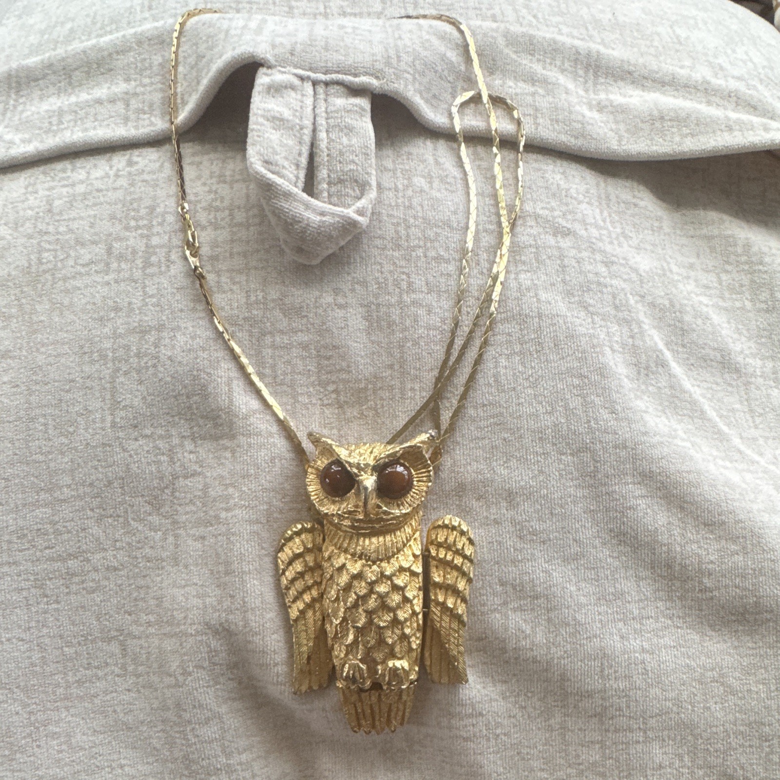 Vintage Owl Pendant Necklace Gold Tone Metal Charm Chain, Animals & Insects