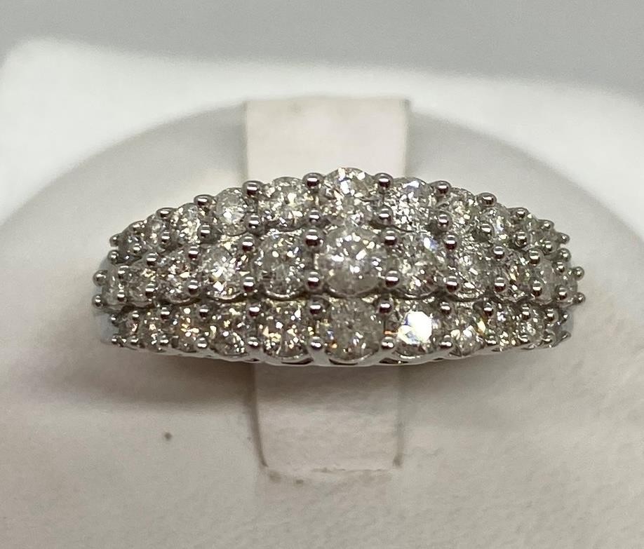 10k White Gold 1 ctw Diamond Ring Size 7 R116