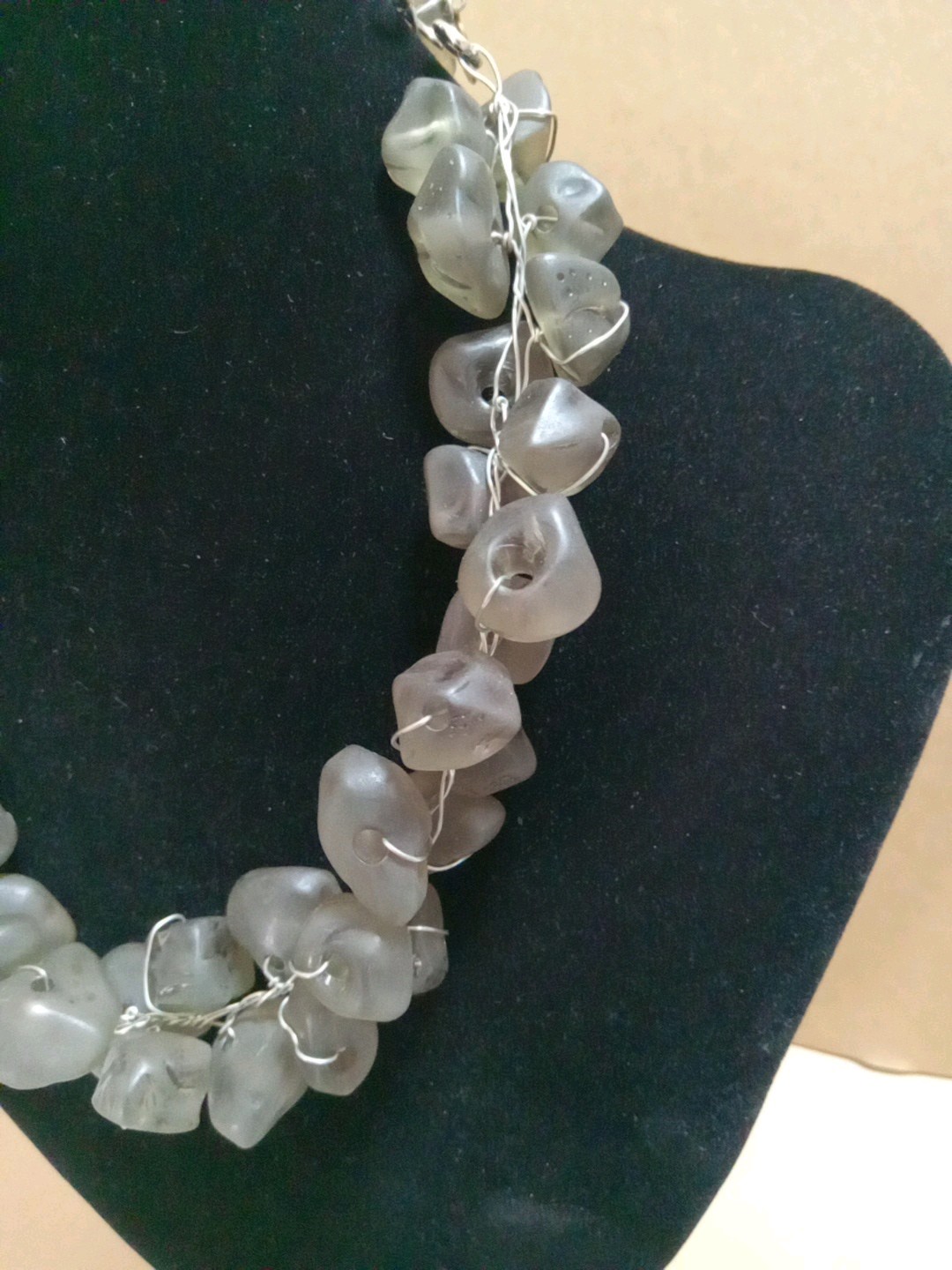 Abra Women Grey Frosted Wire Wrap 17 Inch Necklace