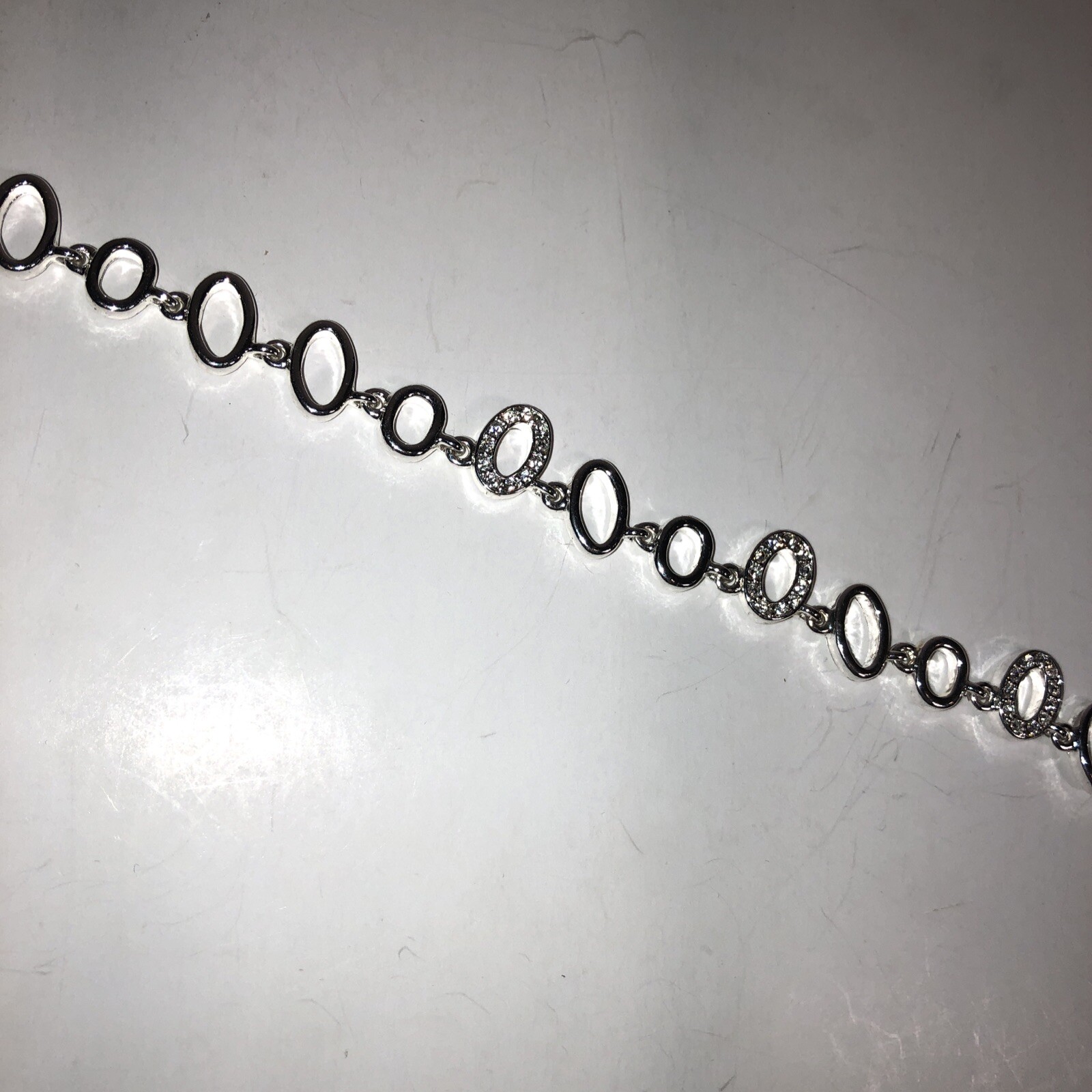 Elegant Silver Plated Ovals Necklace 16.5 to 19.5 Inches Wedding Jewelry
