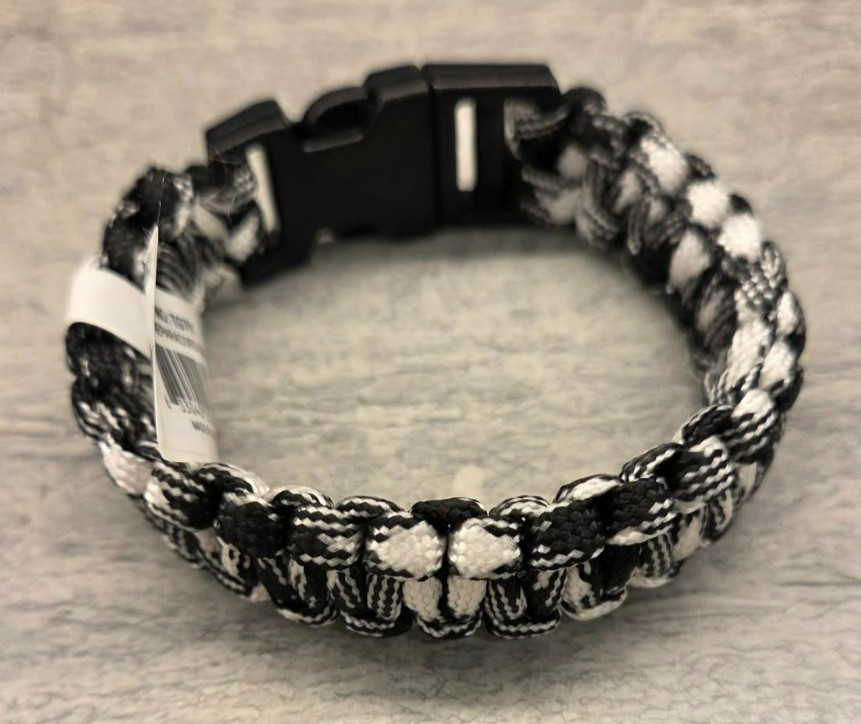 Paracord Bracelet with Black & White Color – Cobra Weave Style – NWT