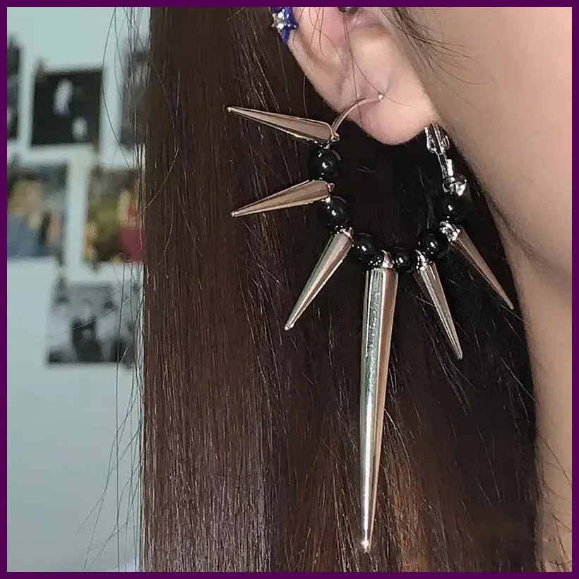 Hip Hop Punk Personality Dark Trend Thorn Rivets Exaggerated Hoop Earrings Women