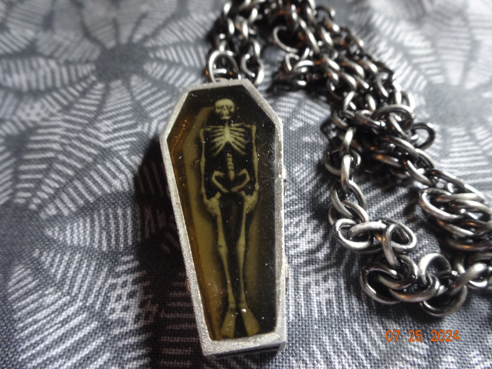 GANZ HALLOWEEN COFFIN JEWELRY