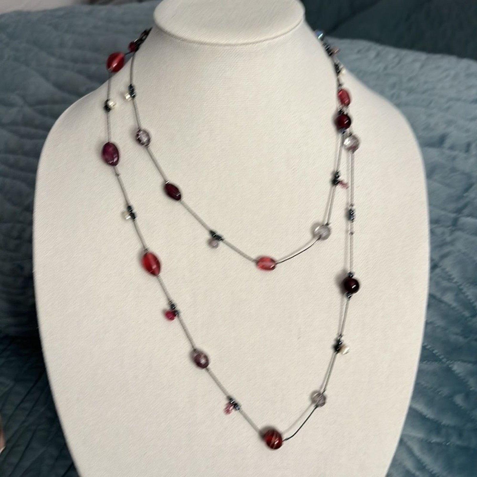 Women’s purple tones 48 inches long necklace