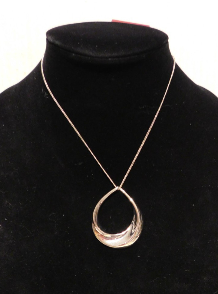 Twenty One Silver Tone 17″ Necklace NEW in Package See Photos