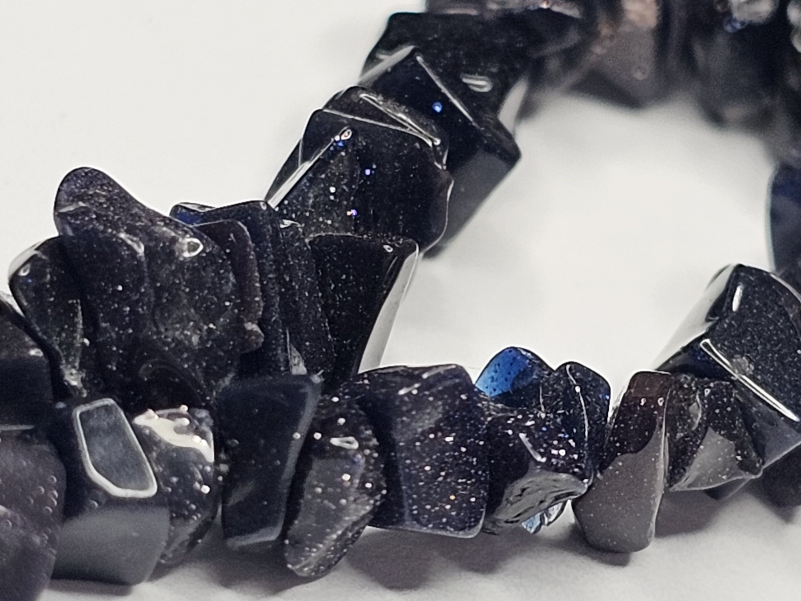 Vintage Blue Goldstone Chip Necklace 34″ Sparkling Midnight Strand 30g