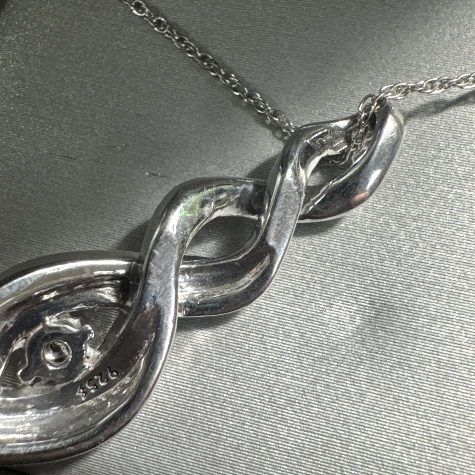 Zales Elegant Infinty Curved Necklace Swirl Sparkly Sterling Silver 925