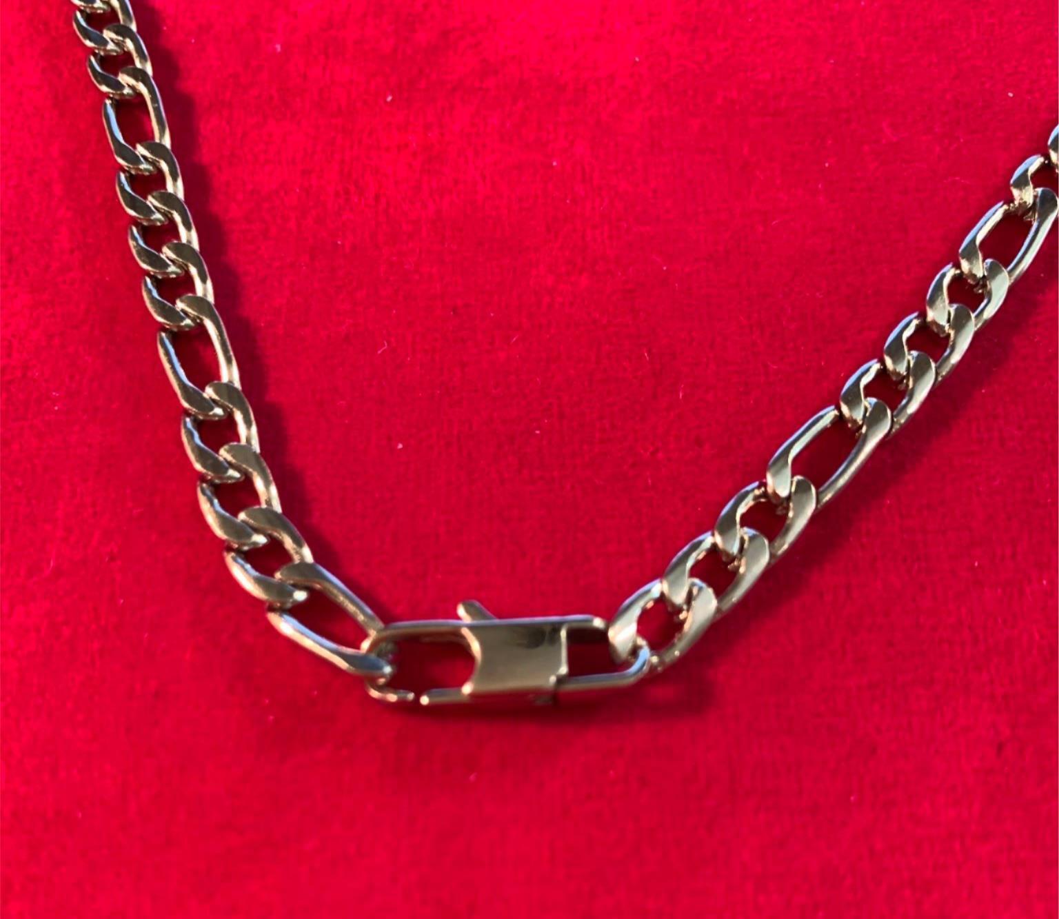 24 inch 5MM STAINLESS STEEL SILVER FIGARO NECKLACE WITH DESIGNER CLASP