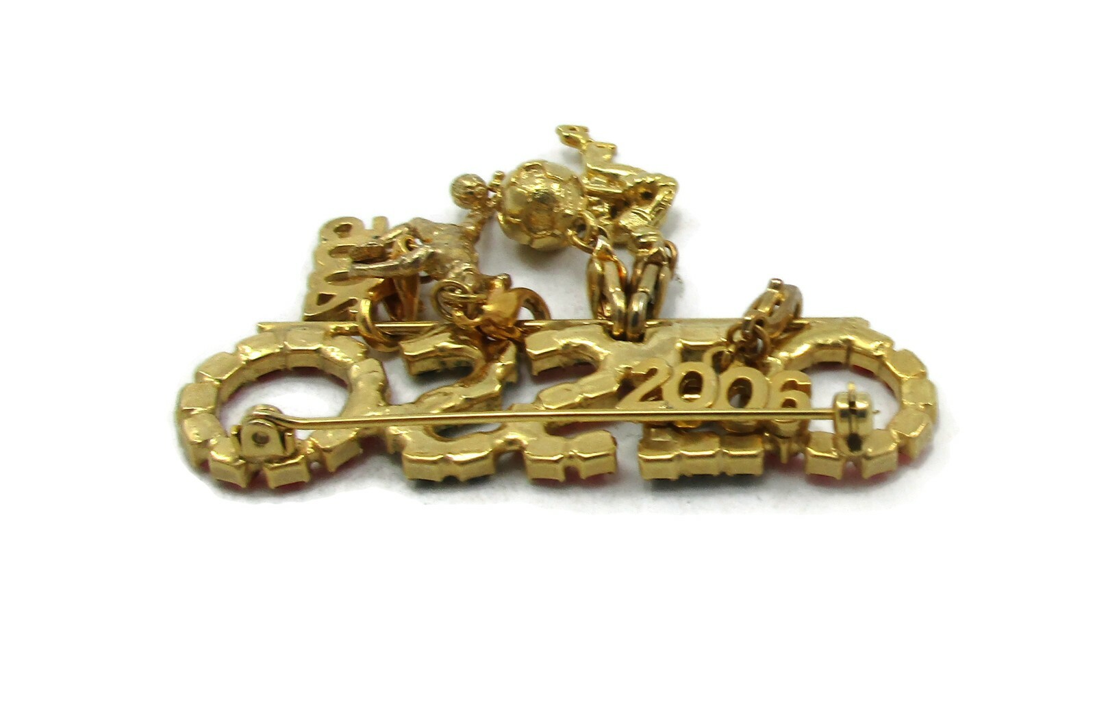 OSSEO RED BLACK RHINESTONE BROOCH SOCCER HOCKEY CHARMS