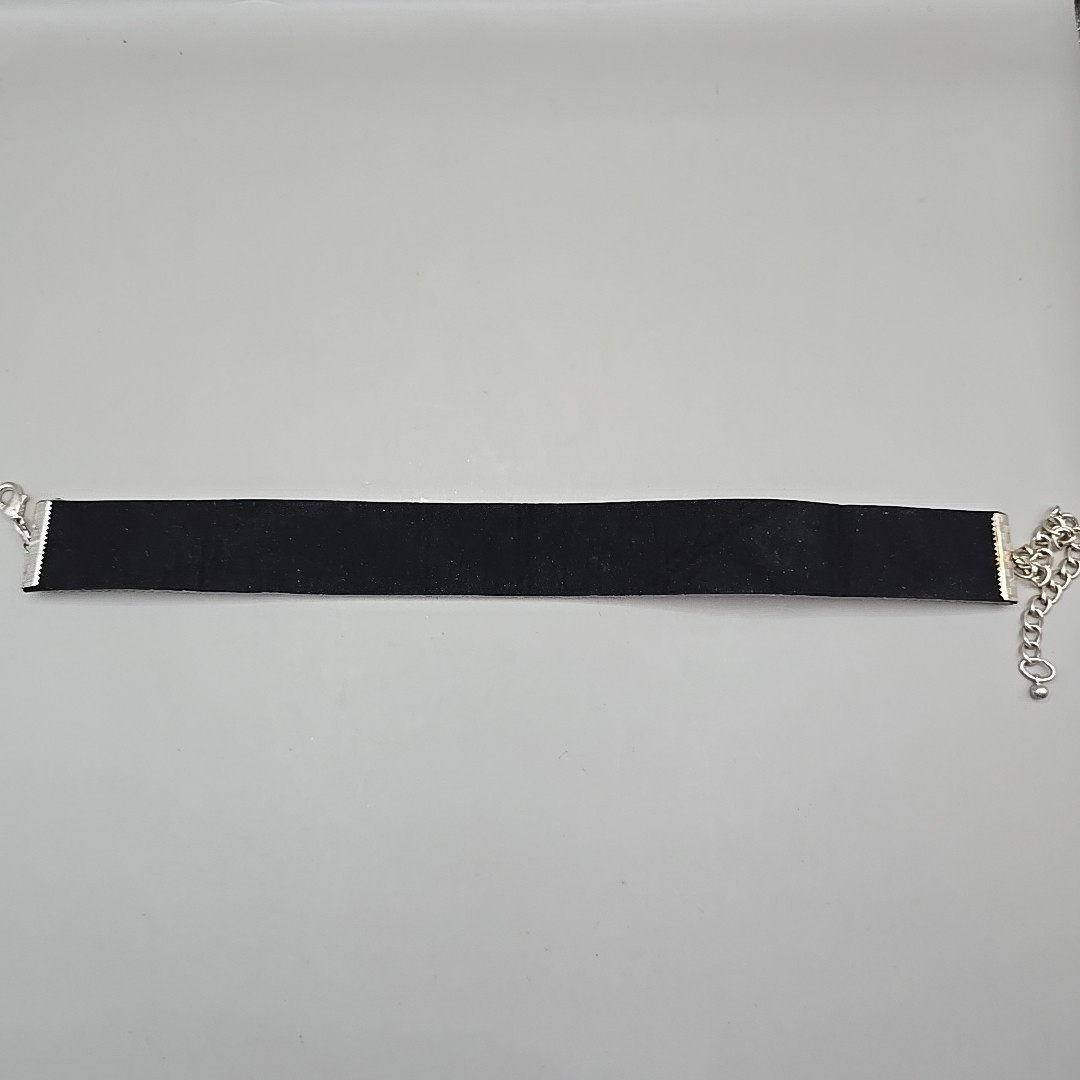 White Baguette And Round Cut Rhinestones 15″ Choker Silver-Tone Metal Hardware