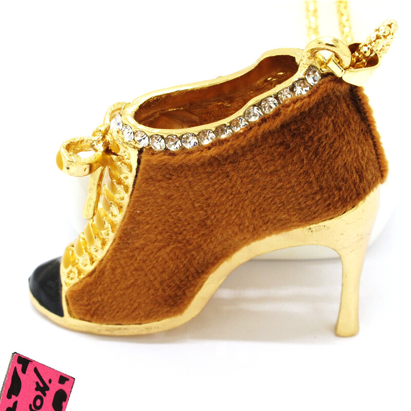 New Fashion Women Brown Lambskin Shoes Vintage Crystal Pendant Chain Necklace