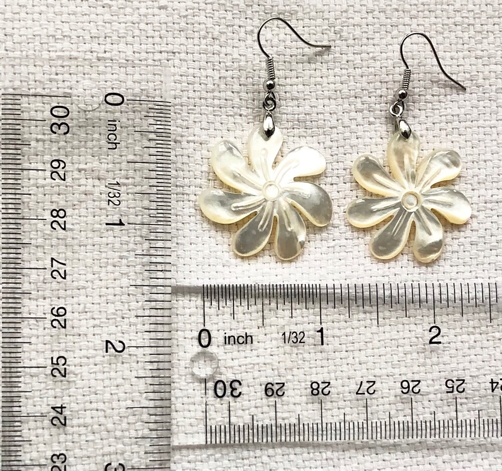 Hawaiian Mother Pearl 1.3″ Tahitian Tiaris Shell Earrings Jewelry Handcrafted