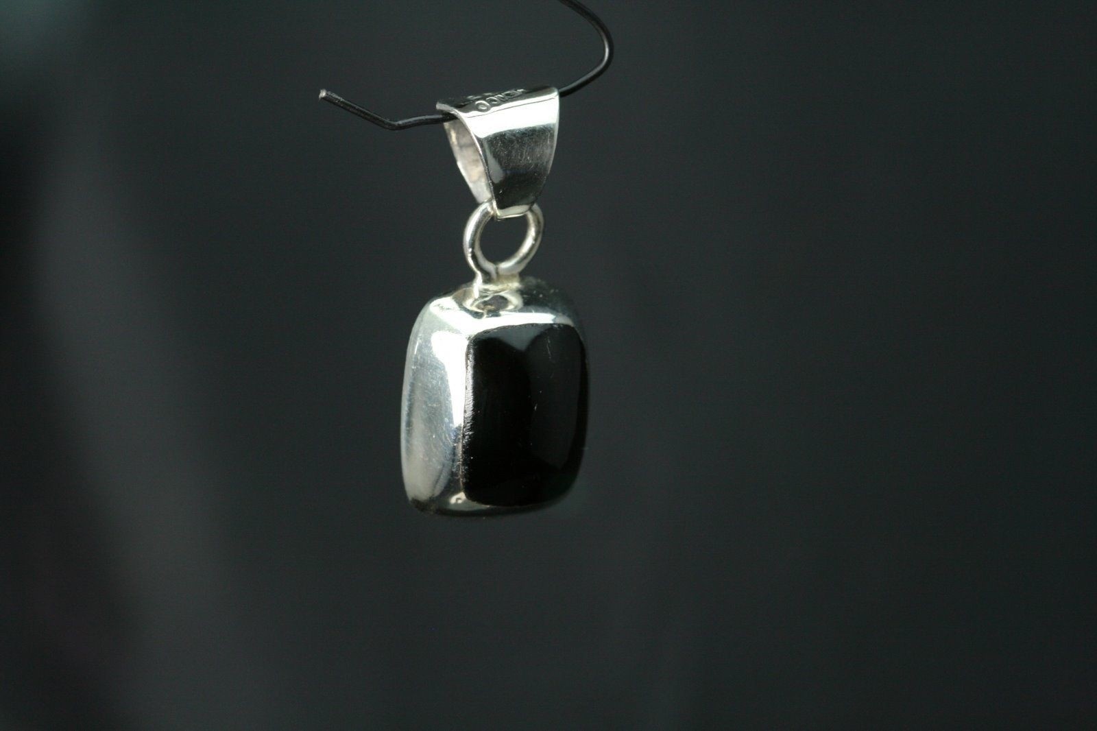 925 Sterling Silver Square Onyx Slider Pendant 9.4 grams (PEN1610)