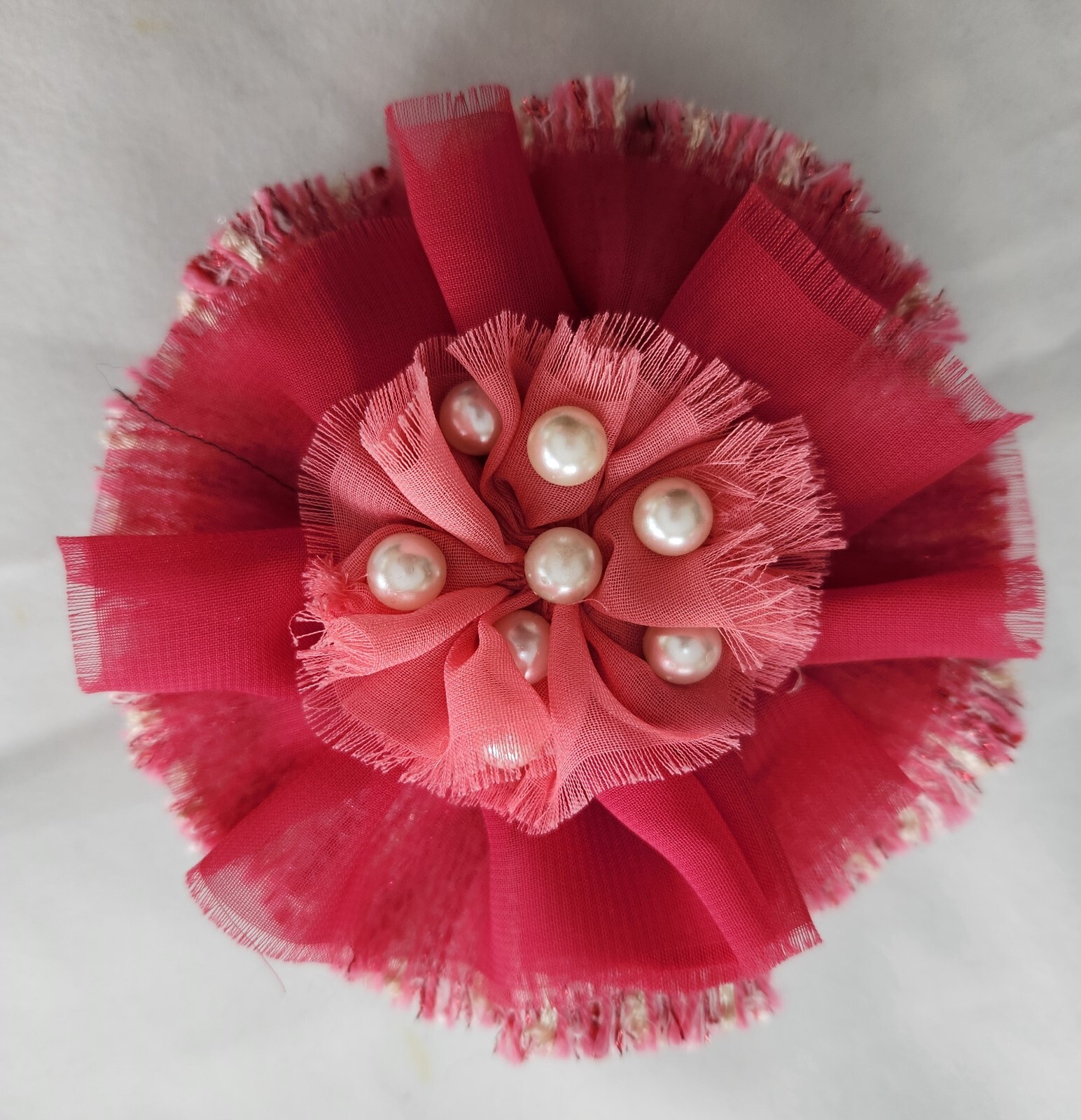 Vintage WHITE HOUSE BLACK MARKET Coral/Pink/Beige Tweed Pearls 4″ Pin/Hair Clip
