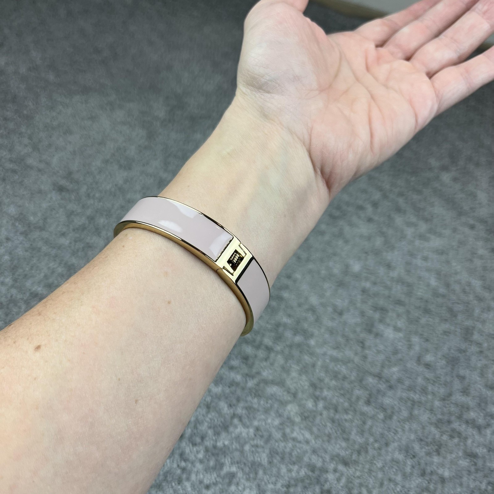Stella Dot Enamel Bangle Bracelet Gold Tone You Do You Womens Jewelry Signed