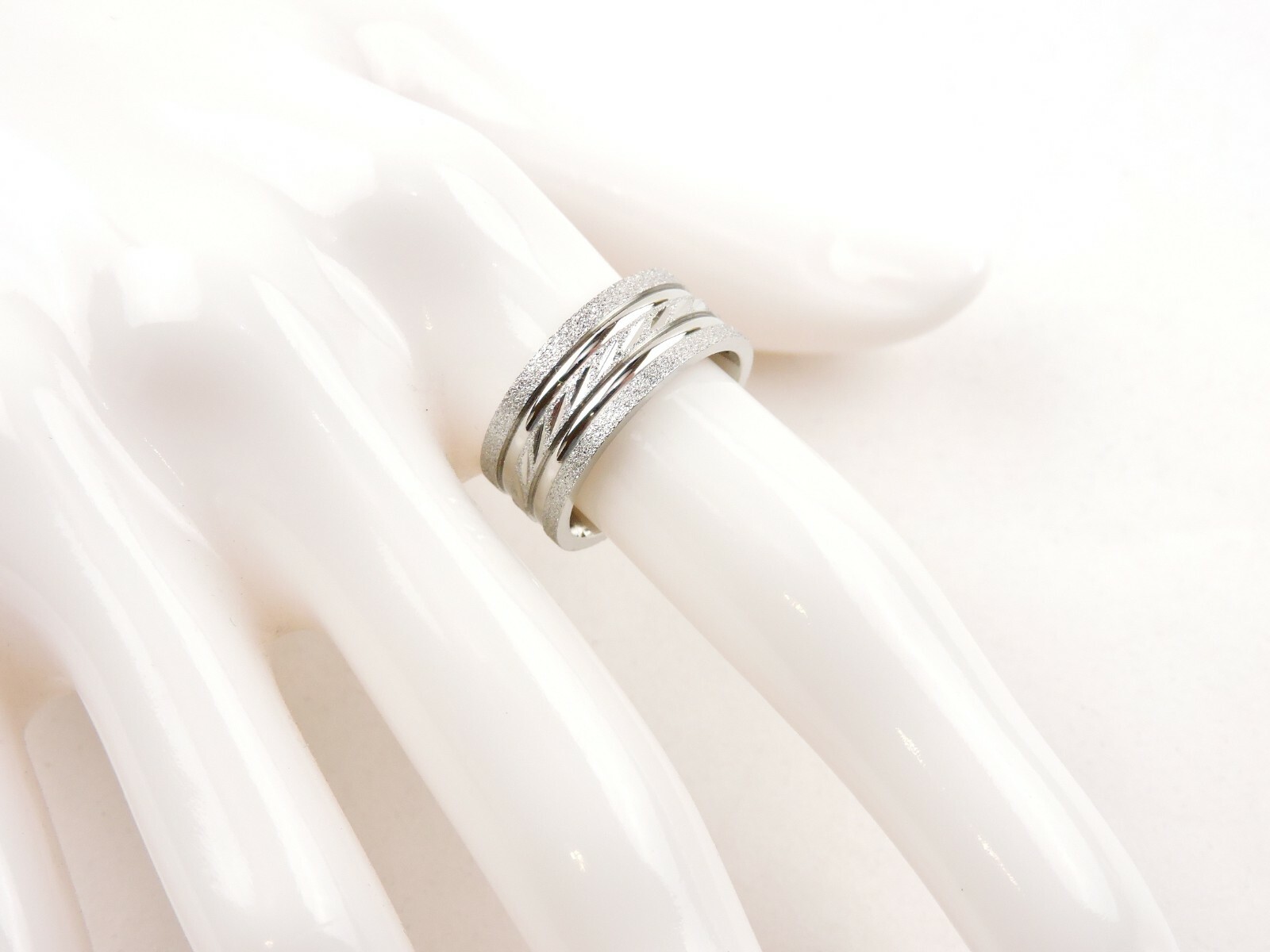 Stainless Steel Textured 8 mm Comfort Fit Band Ring – Free Gift Packaging