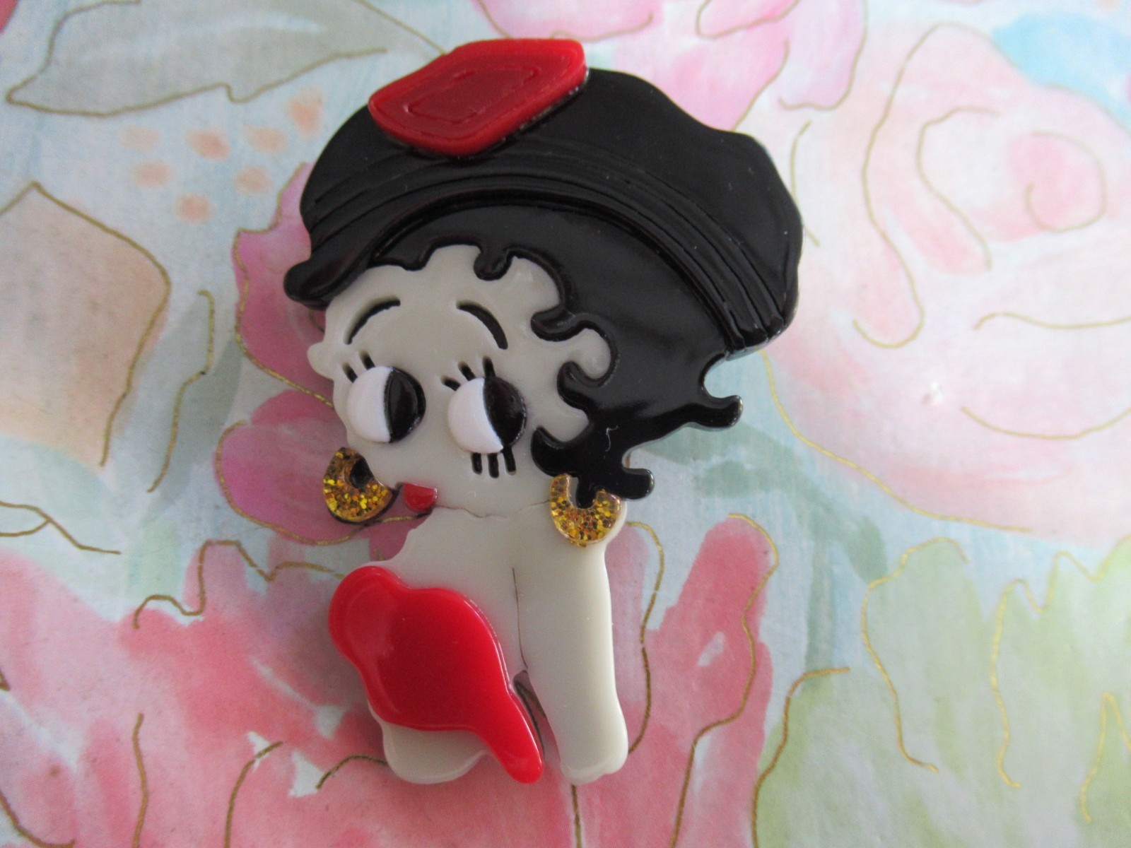 BEAUTIFUL PRINCESS GIRL LADIES WOMEN CHARACTER BROOCH CHOOSE YOUR FAVORITE! NEW