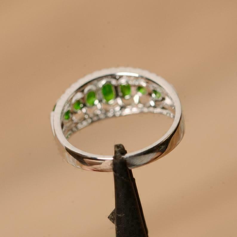 New 2Ct Oval Simulated Peridot Women’s Wedding Ring 14k White Gold Plated Silver