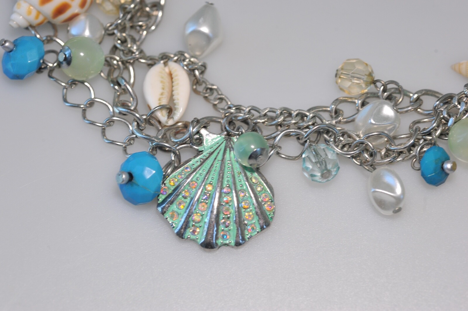 NWT Croft & Barrow 3 Strand Teal blue green beach charm Necklace chunky layered