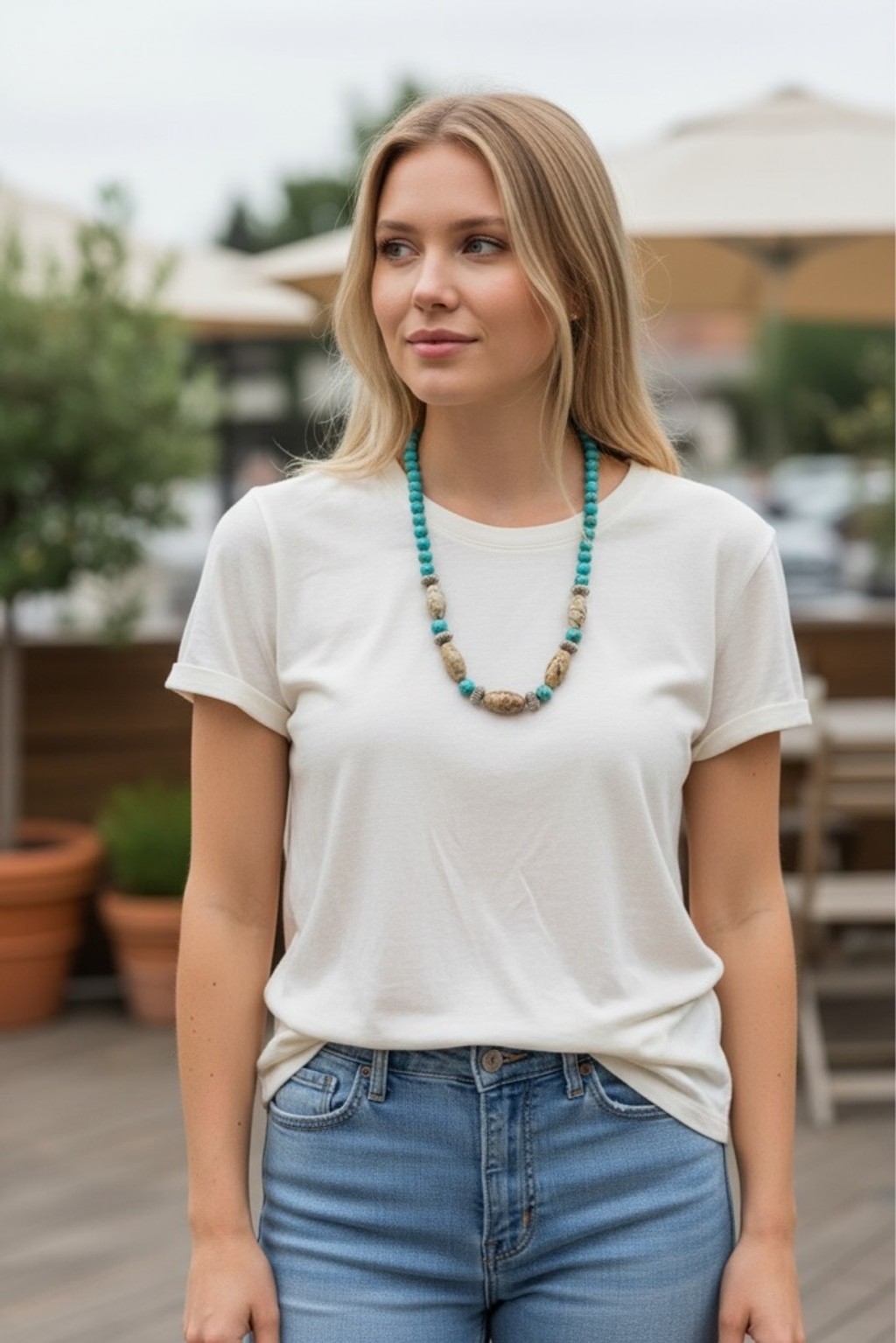 Turquoise & Beige Beaded Necklace