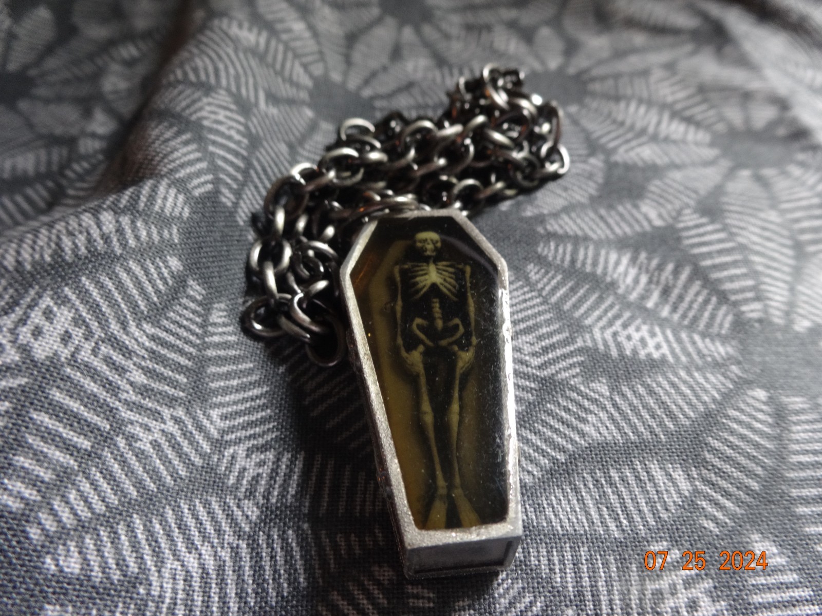 GANZ HALLOWEEN COFFIN JEWELRY