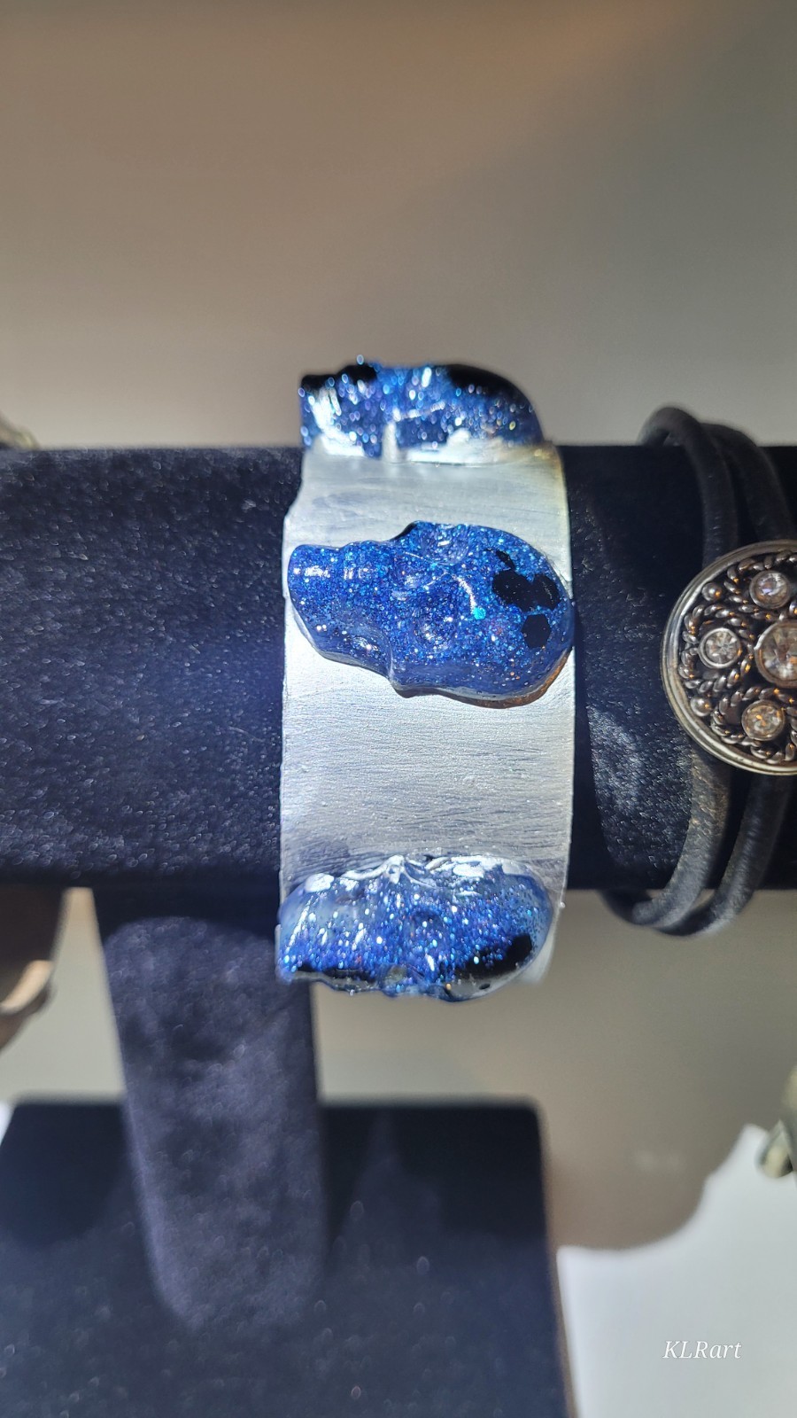 mixed metal, skulls silver acient wood bracelets bangles one size for all