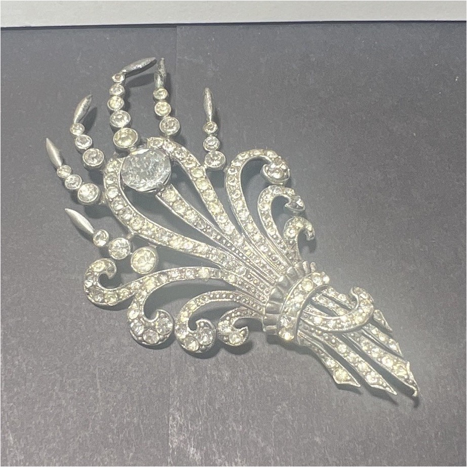 Silver Tone Clear Rhinestone Floral Spray Brooch Pin Round Stone Metal