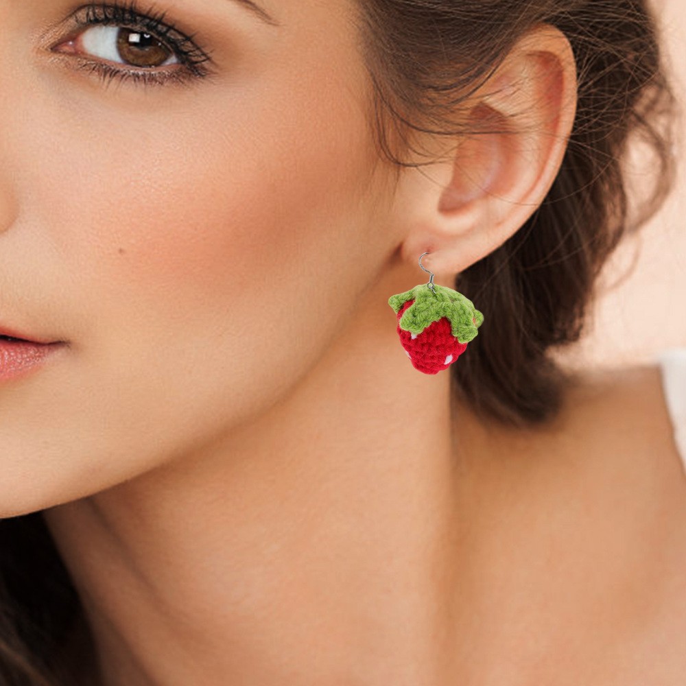 1 Pair Durable Strawberry Earrings Lightweight Red Yarn Japanese Kawaii Style