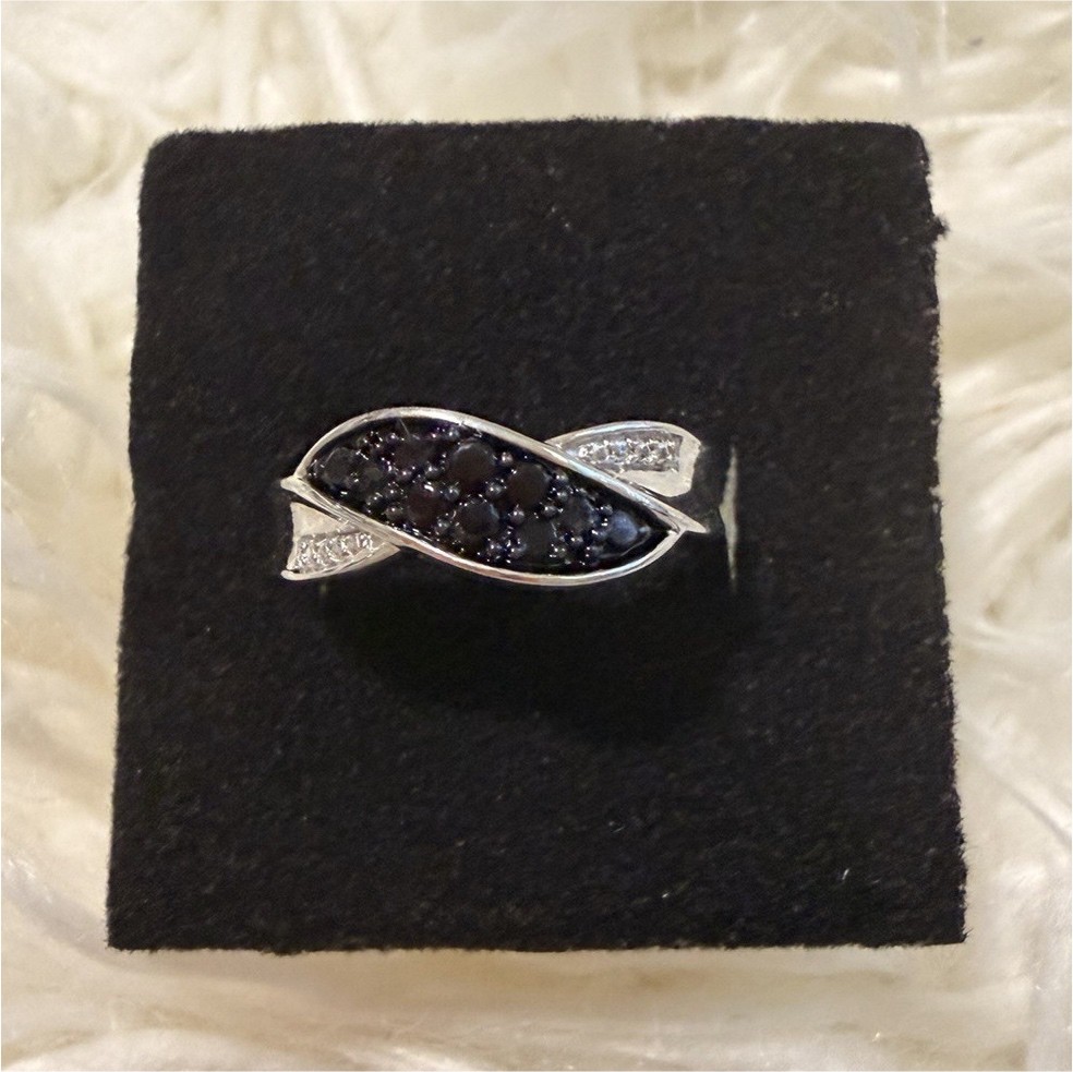 Beautiful Womens 14K White Gold Over Sterling Silver 0.17 CTW Diamonds Size 7